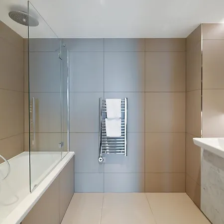 Access Tower Hill Appartement Londen Buitenkant foto