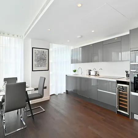 Access Tower Hill Appartement Londen Buitenkant foto