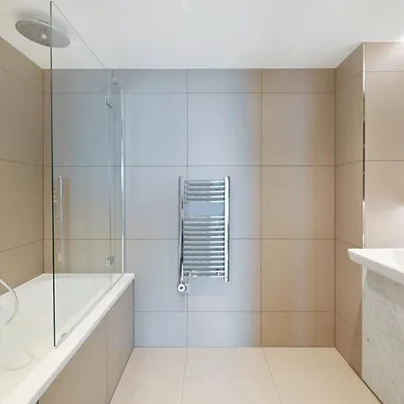 Access Tower Hill Appartement Londen Buitenkant foto
